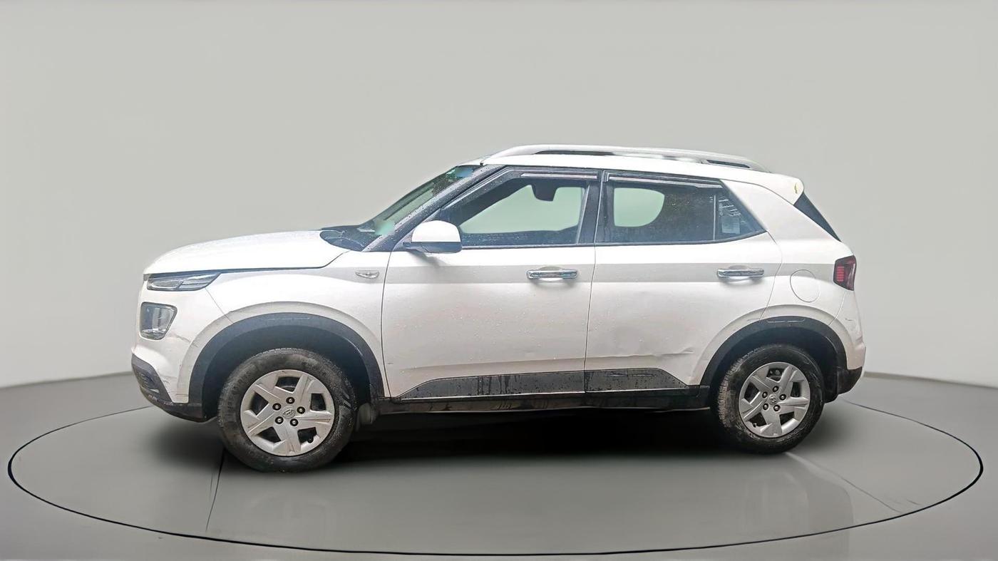 2020 Hyundai VENUE S 1.2, Petrol, Manual, 45,127 km, exterior