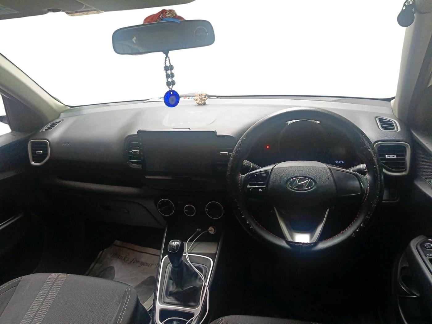 2020 Hyundai VENUE S 1.2, Petrol, Manual, 45,127 km, interior