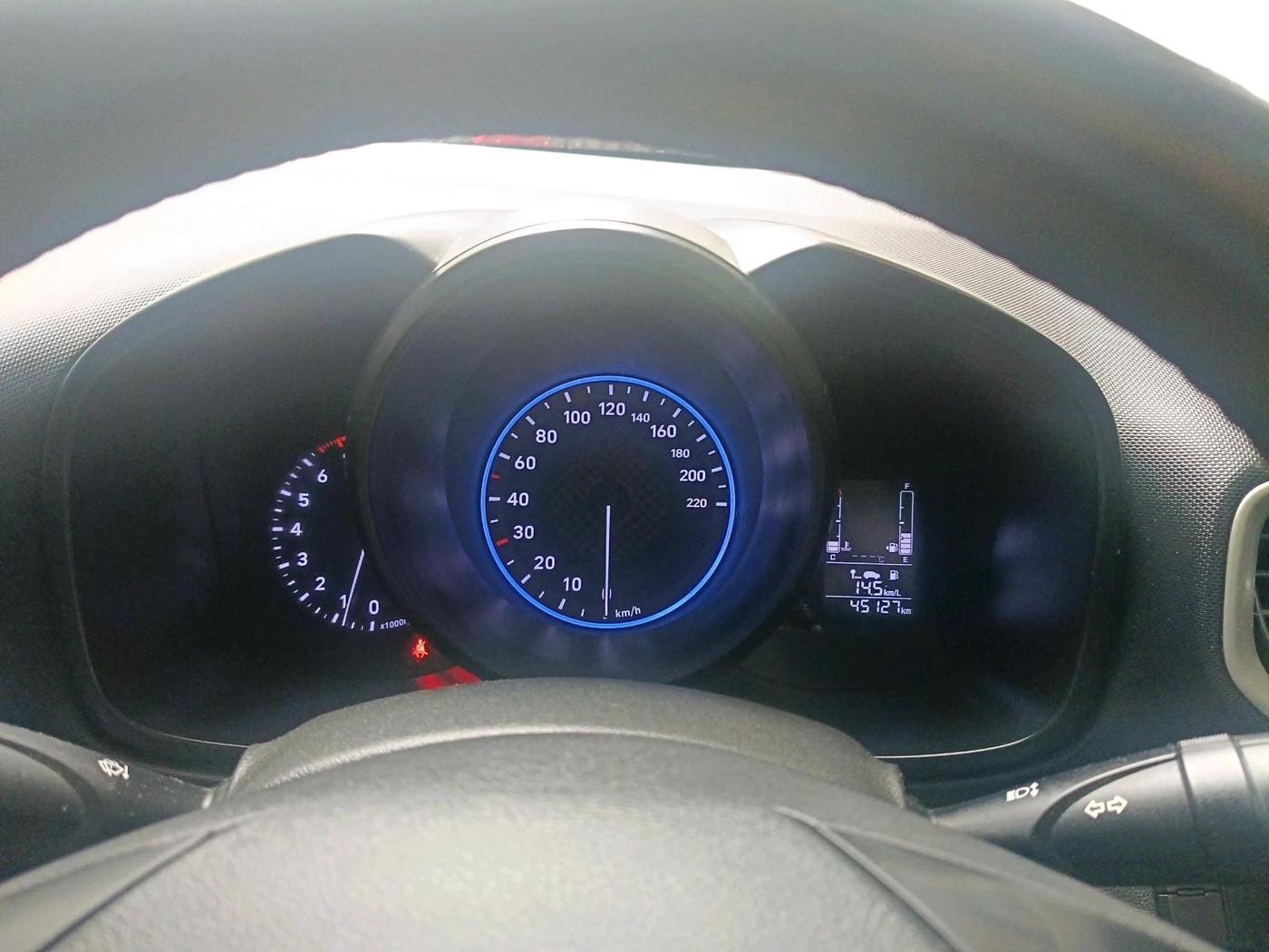 2020 Hyundai VENUE S 1.2, Petrol, Manual, 45,127 km, interior