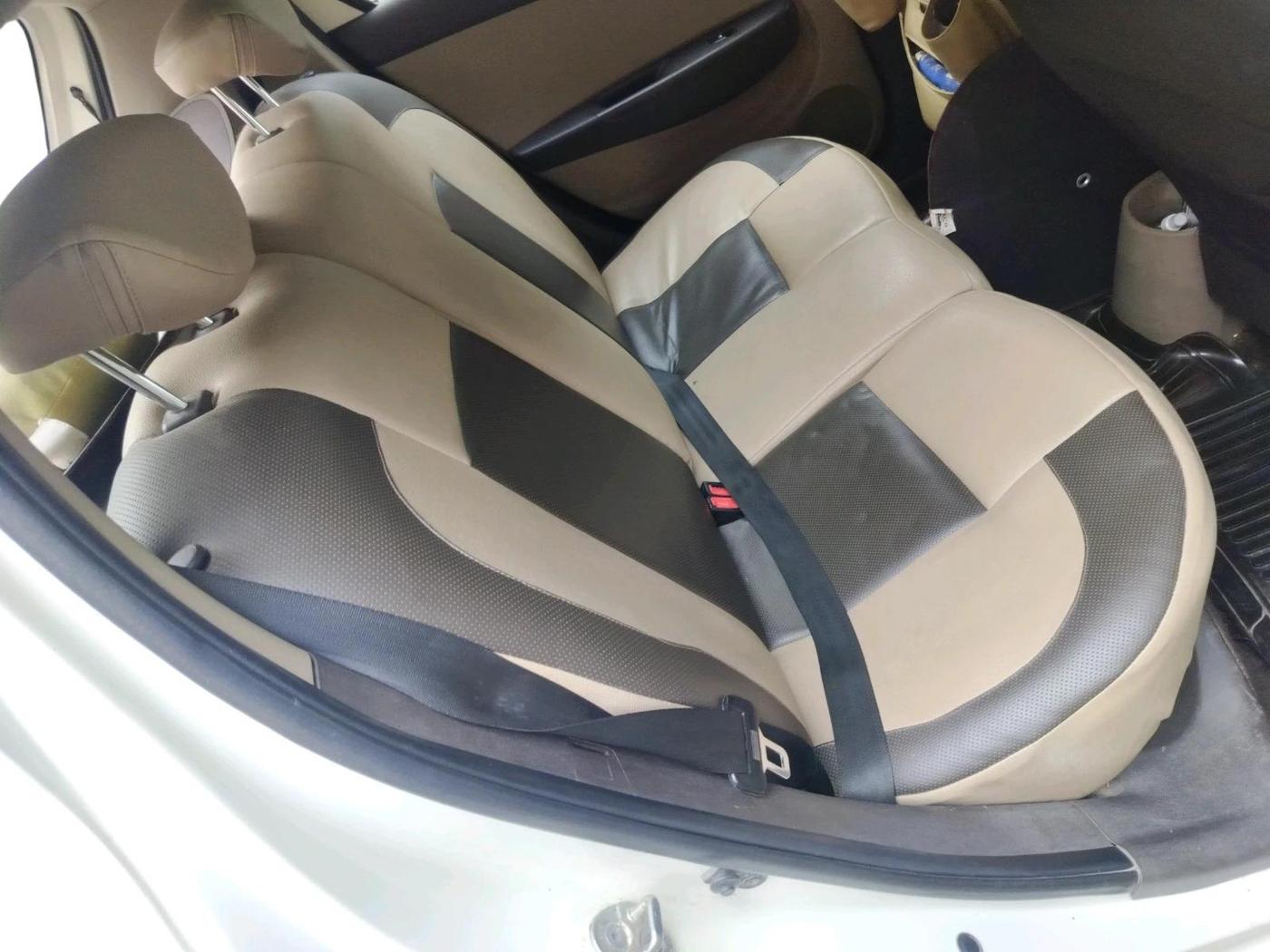 2011 Hyundai i20 SPORTZ 1.2, Petrol, Manual, 1,09,265 km, interior