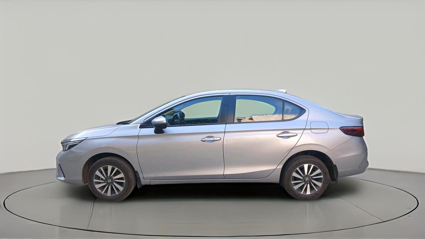 2024 Honda City 1.5L I-VTEC V, Petrol, Manual, 5,500 km, exterior
