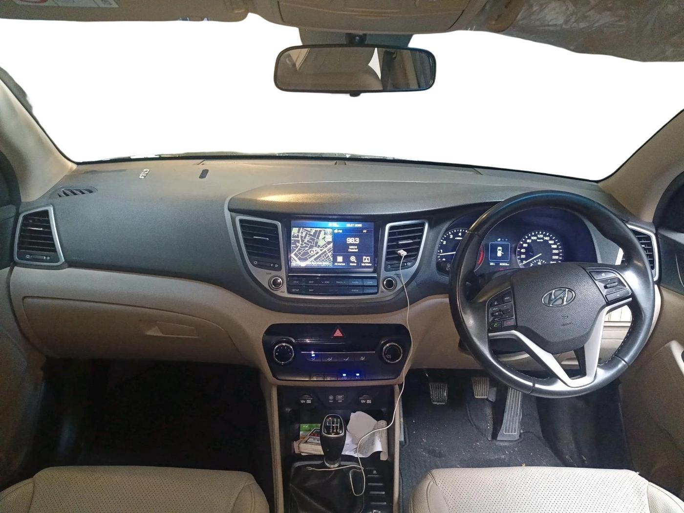 2019 Hyundai Tucson 2WD MT PETROL, Petrol, Manual, 82,833 km, interior