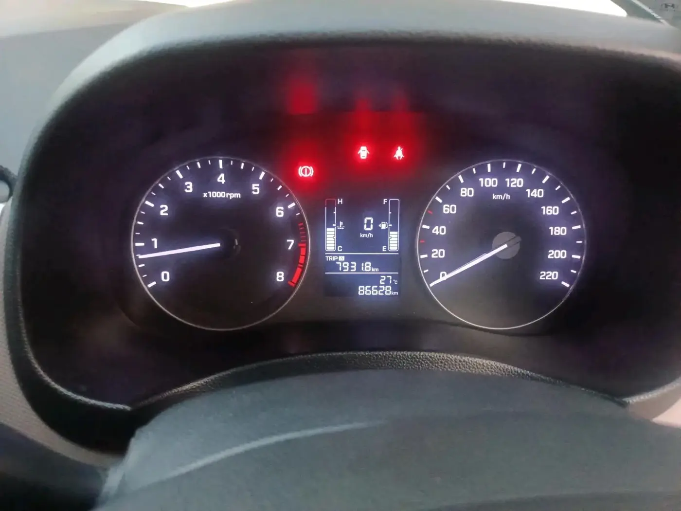 2019 Hyundai Creta E PLUS 1.6 PETROL, CNG, Manual, 86,628 km, interior
