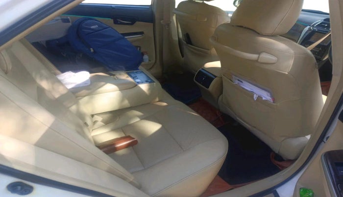 2016 Toyota Camry HYBRID, Hybrid, Automatic, 85,244 km, interior