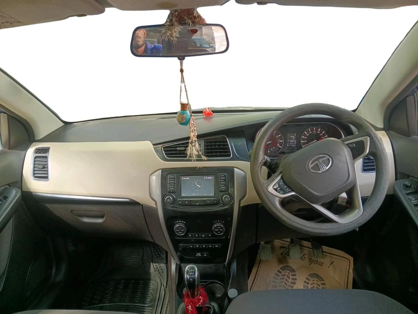 2015 Tata Zest XT PETROL, Petrol, Manual, 1,28,449 km, interior