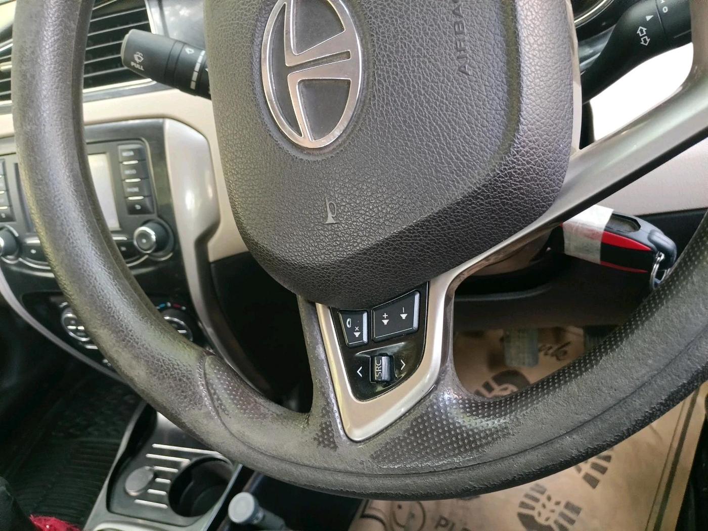 2015 Tata Zest XT PETROL, Petrol, Manual, 1,28,449 km, interior