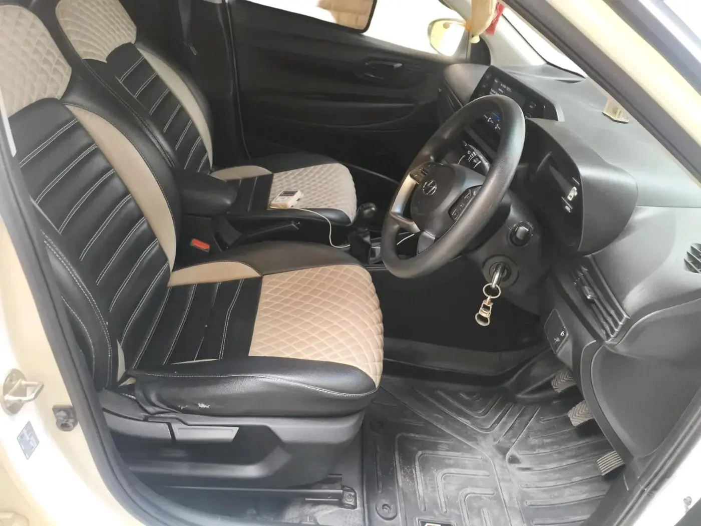 2022 Hyundai NEW I20 SPORTZ 1.2 MT, Petrol, Manual, 45,959 km, interior