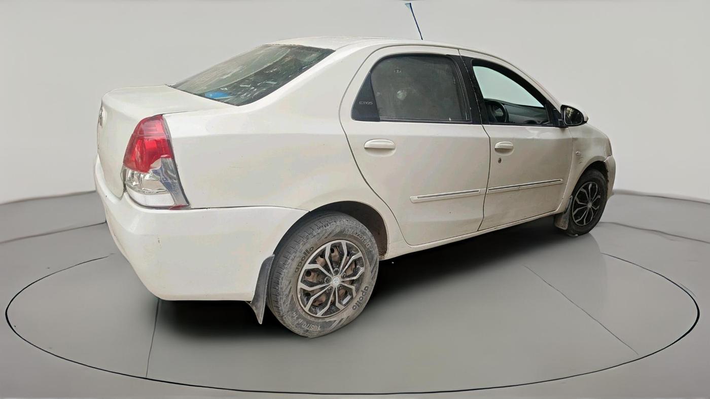 2011 Toyota Etios G, CNG, Manual, 1,73,336 km, exterior