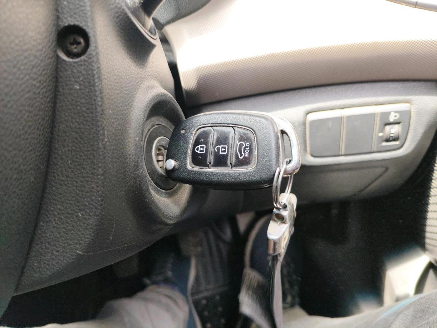 2016 Hyundai Creta S 1.6 PETROL, Petrol, Manual, 95,753 km, interior