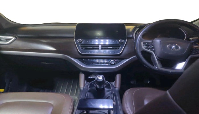 2019 Tata Harrier XZ 2.0L, Diesel, Manual, 1,15,450 km, interior