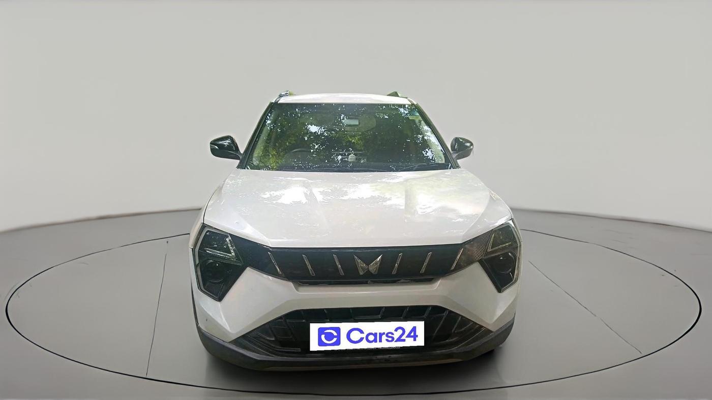 2024 Mahindra XUV 3XO AX5 1.5 Turbo Diesel, Diesel, Manual, 34,587 km, exterior