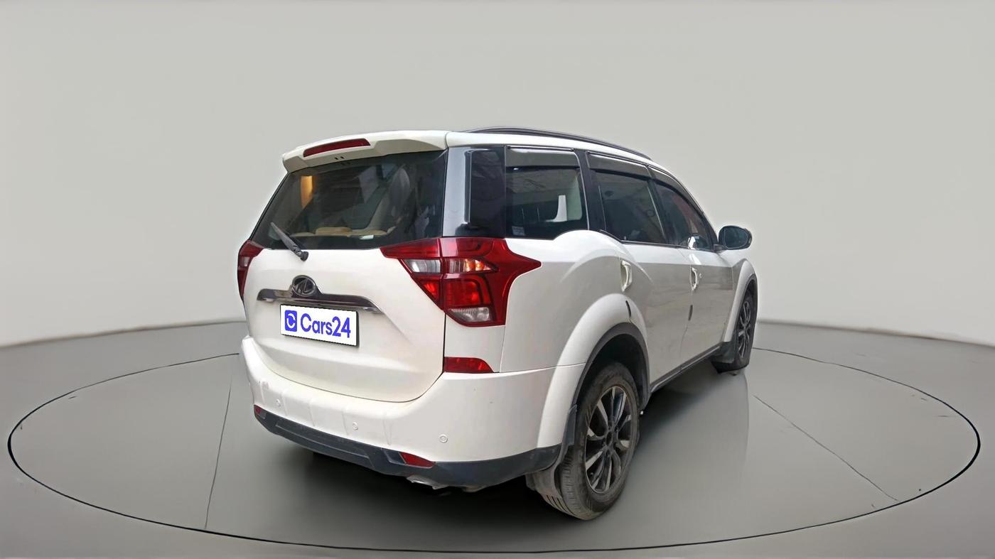 2019 Mahindra XUV500 W11 AT, Diesel, Automatic, 81,251 km, exterior