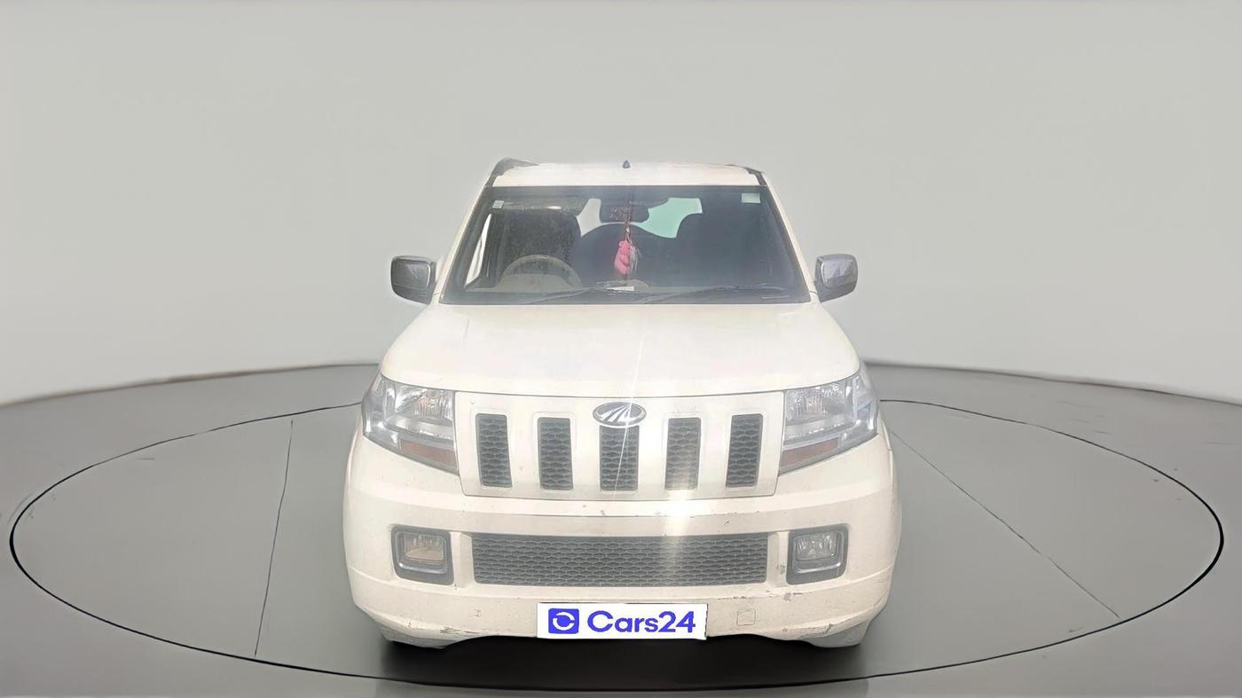 2016 Mahindra TUV300 T8, Diesel, Manual, 2,84,331 km, exterior