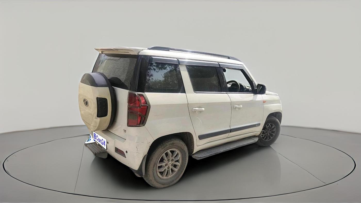 2016 Mahindra TUV300 T8, Diesel, Manual, 2,84,331 km, exterior