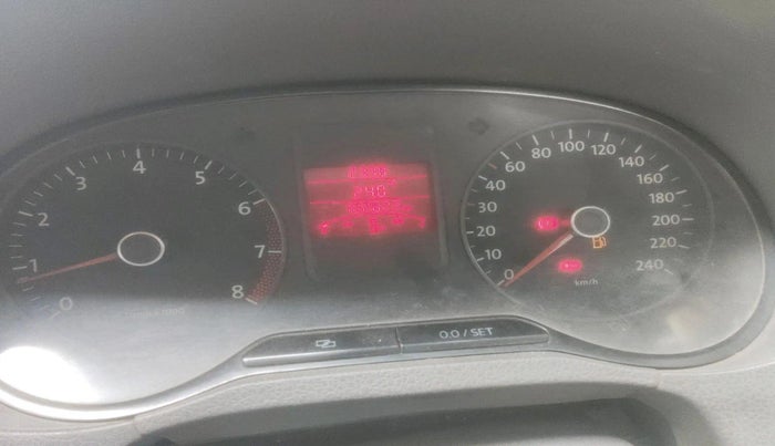 2011 Volkswagen Vento COMFORTLINE 1.6, CNG, Manual, 1,02,622 km, interior