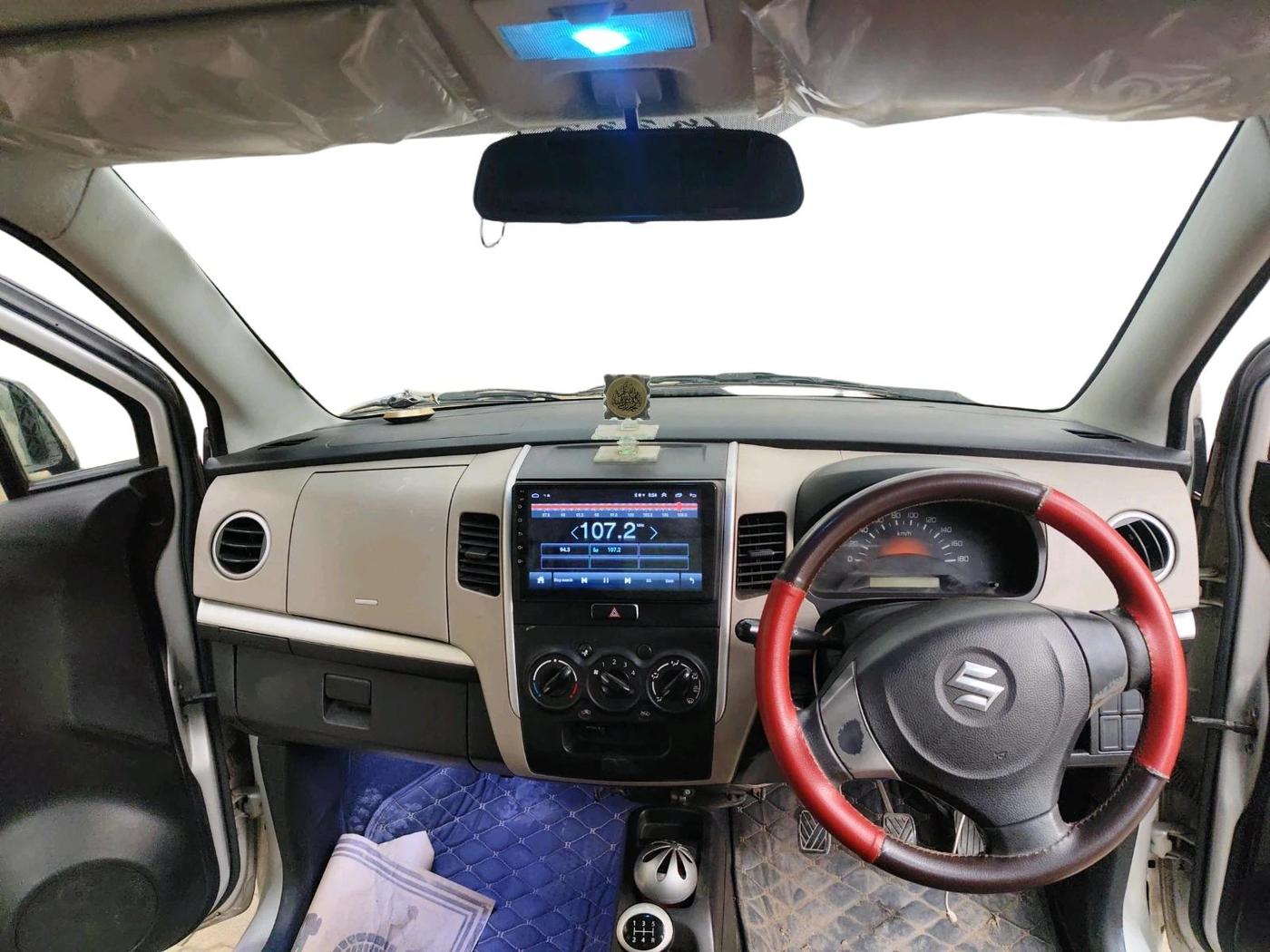 2015 Maruti Wagon R 1.0 LXI, Petrol, Manual, 76,516 km, interior