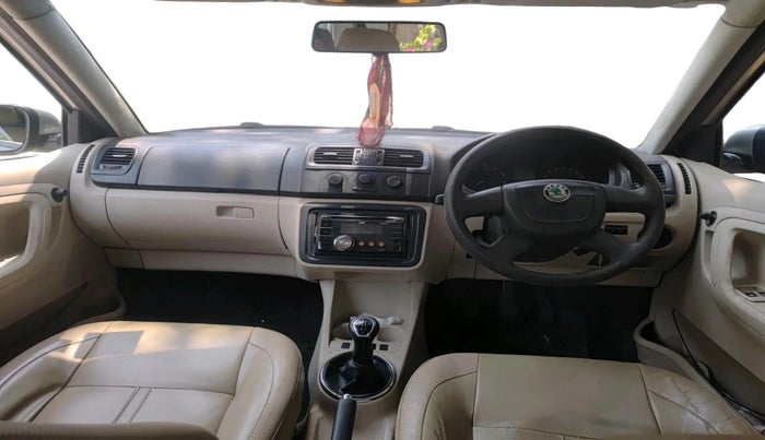 2011 Skoda Fabia ACTIVE 1.2 MPI, Petrol, Manual, 1,09,452 km, interior