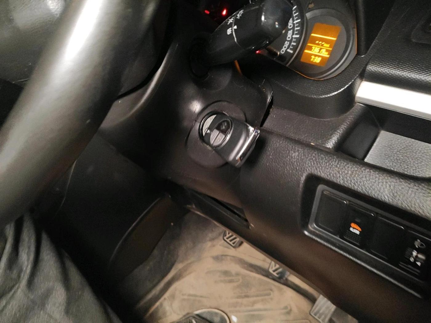 2017 Maruti Swift LXI, Petrol, Manual, 73,619 km, interior