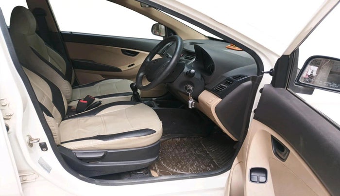 2013 Hyundai Eon MAGNA +, Petrol, Manual, 62,361 km, interior