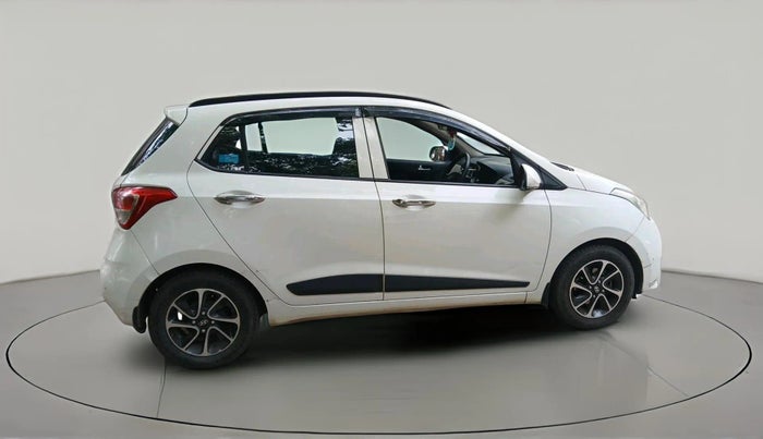 2017 Hyundai Grand i10 SPORTZ (O) AT 1.2 KAPPA VTVT, Petrol, Automatic, 51,006 km, exterior