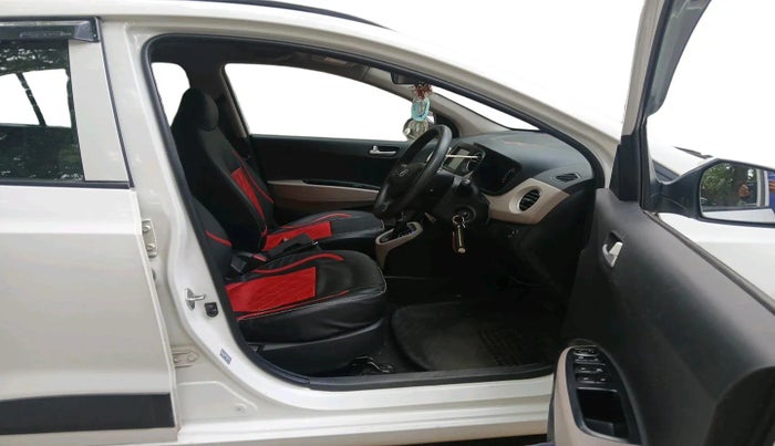 2017 Hyundai Grand i10 SPORTZ (O) AT 1.2 KAPPA VTVT, Petrol, Automatic, 51,006 km, interior