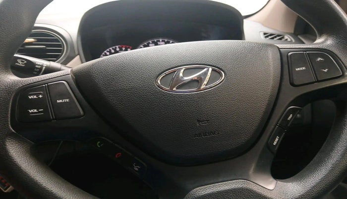 2017 Hyundai Grand i10 SPORTZ (O) AT 1.2 KAPPA VTVT, Petrol, Automatic, 51,006 km, interior