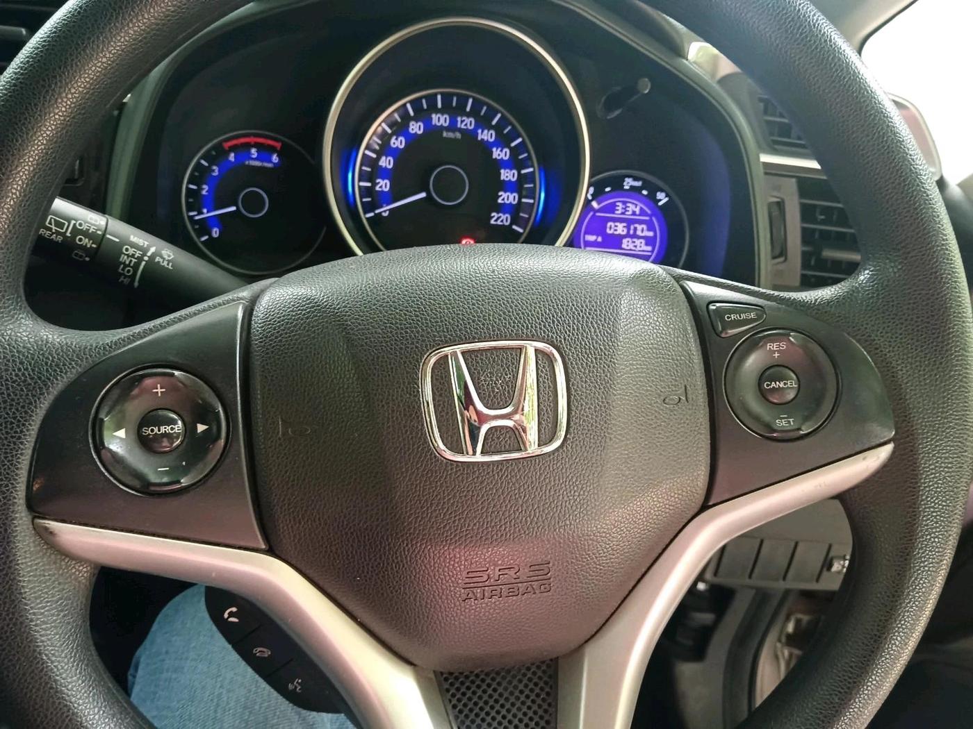 2017 Honda WR-V 1.5L I-DTEC VX MT, Diesel, Manual, 36,170 km, interior