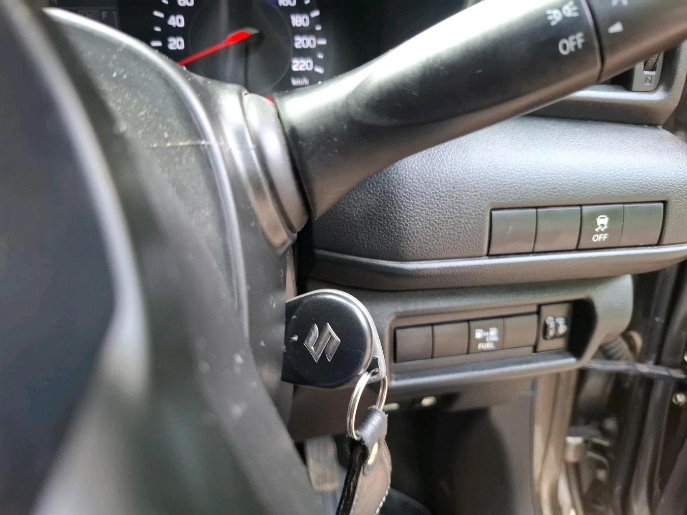 2025 Maruti Swift VXI 1.2L CNG, CNG, Manual, 16,782 km, interior