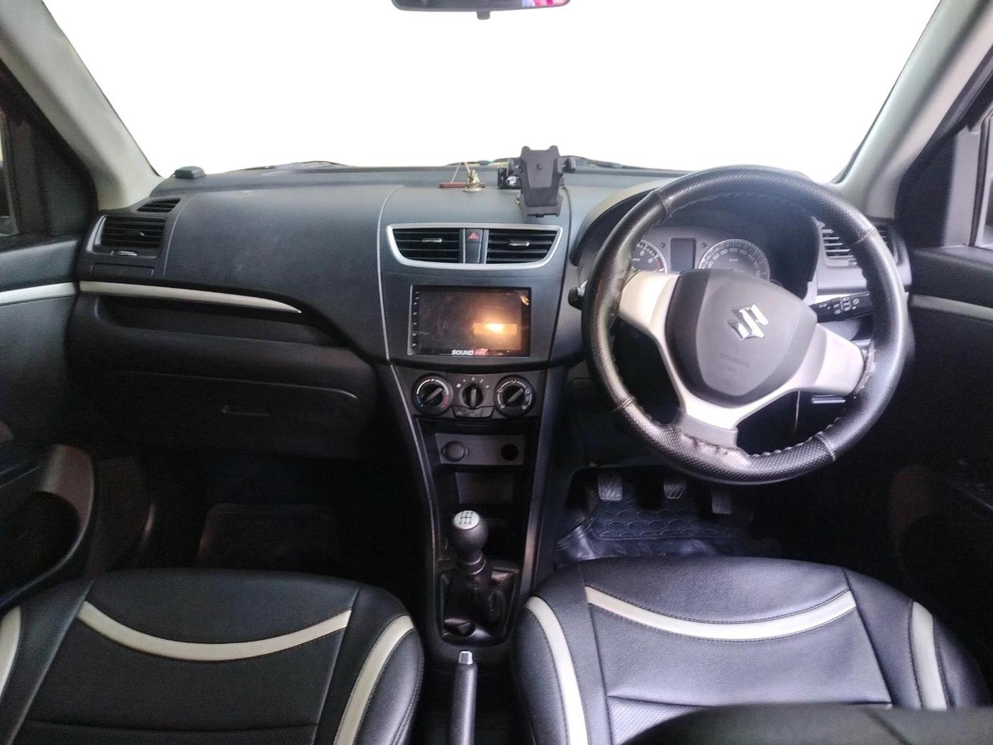 2017 Maruti Swift VXI, Petrol, Manual, 47,261 km, interior