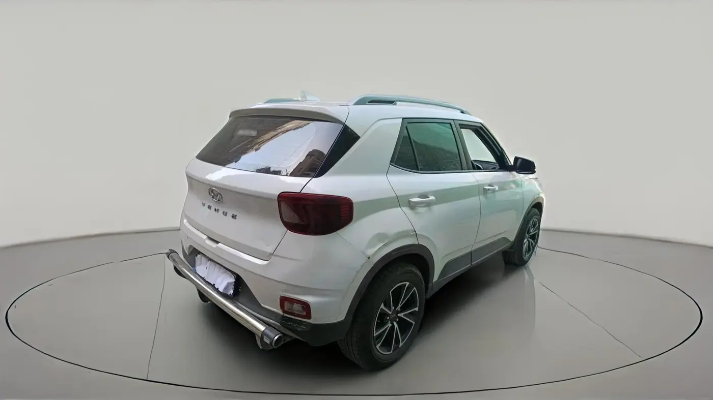 2022 Hyundai VENUE S+ 1.2, Petrol, Manual, 56,122 km, exterior