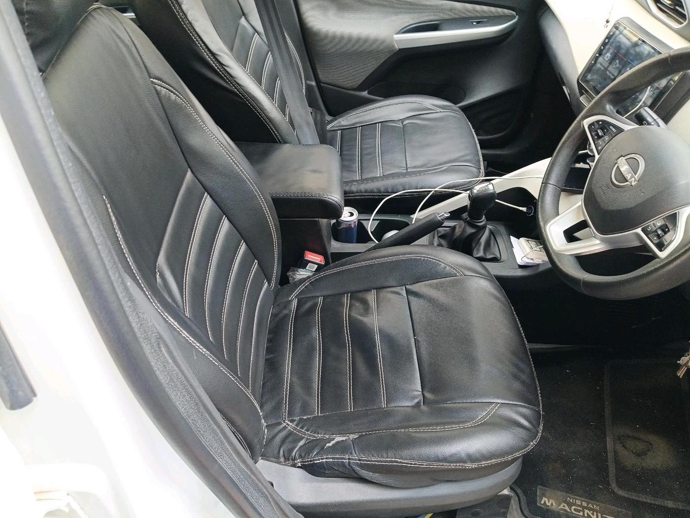 2023 Nissan MAGNITE  XE AMT EZ Shift, Petrol, Automatic, 41,351 km, interior