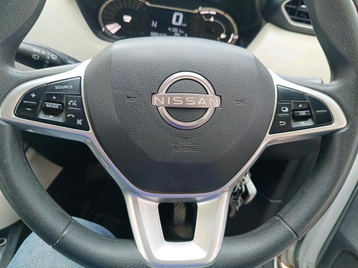 2023 Nissan MAGNITE  XE AMT EZ Shift, Petrol, Automatic, 41,351 km, interior