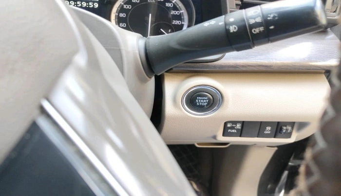 2022 Maruti Ertiga ZXI (O) CNG, CNG, Manual, 1,21,081 km, interior