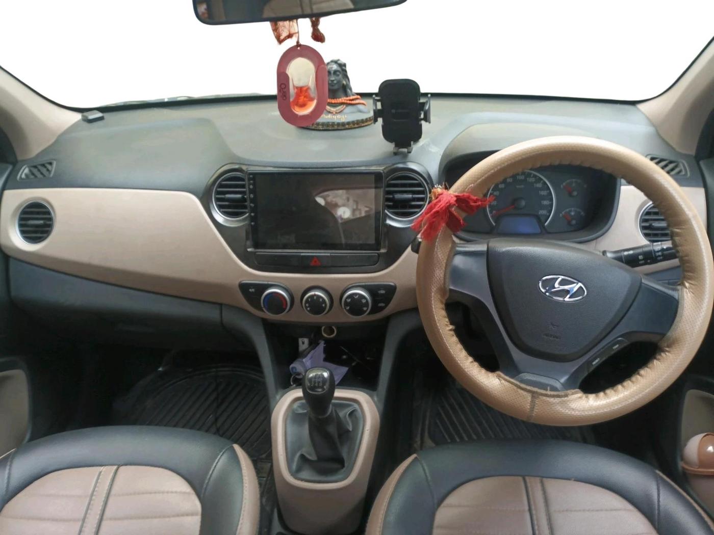 2017 Hyundai Grand i10 MAGNA 1.2 KAPPA VTVT, Petrol, Manual, 60,470 km, interior