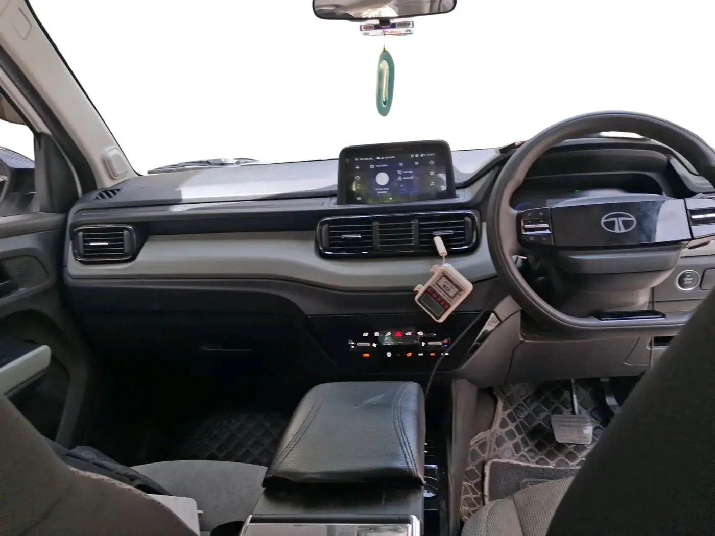2024 Tata PUNCH EV ADVENTURE S LONG RANGE 7.2 FAST CHARGER, Electric, Automatic, 39,913 km, interior