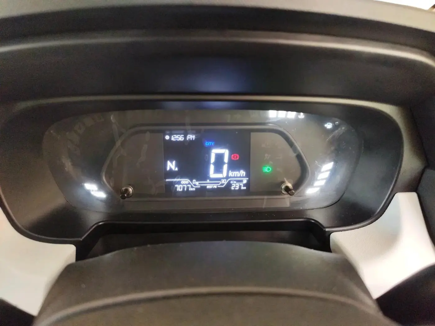 2024 Tata PUNCH ACCOMPLISHED DAZZLE PACK AMT, Petrol, Automatic, 7,077 km, interior