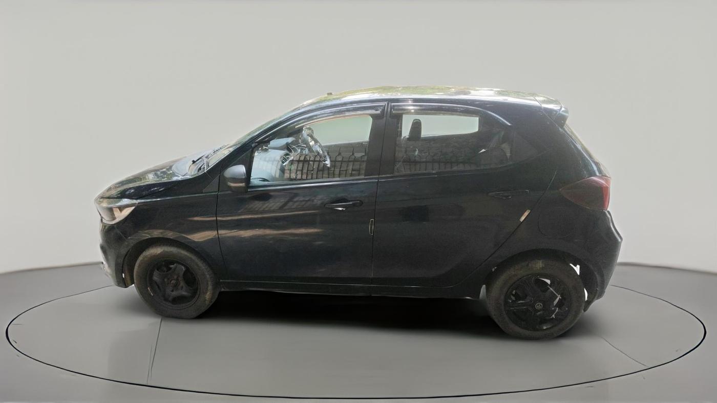 2022 Tata Tiago XT CNG, CNG, Manual, 70,934 km, exterior