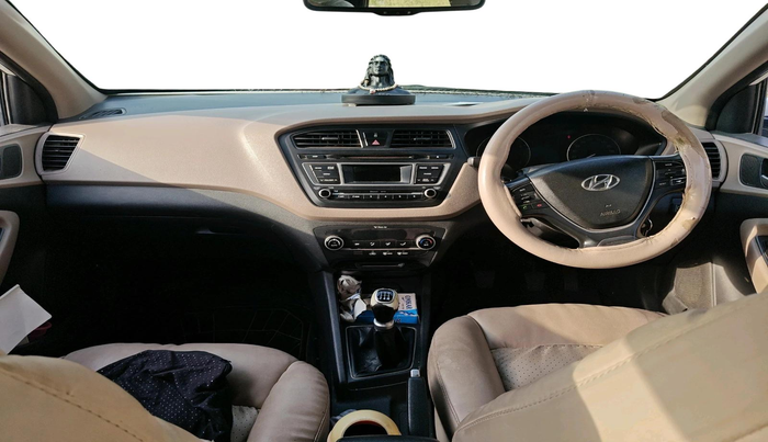 2014 Hyundai i20 SPORTZ 1.2, CNG, Manual, 1,08,945 km, interior