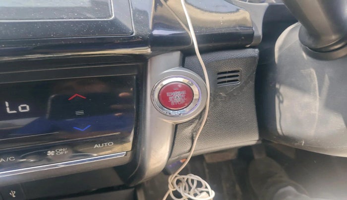 2015 Honda City 1.5L I-VTEC VX CVT, CNG, Automatic, 92,324 km, interior