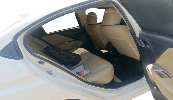 2015 Honda City 1.5L I-VTEC VX CVT, CNG, Automatic, 92,324 km, interior