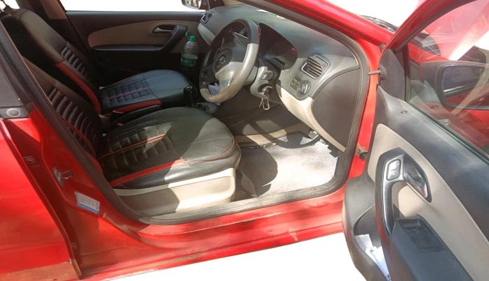 2012 Volkswagen Polo COMFORTLINE 1.2L PETROL, Petrol, Manual, 1,52,973 km, interior