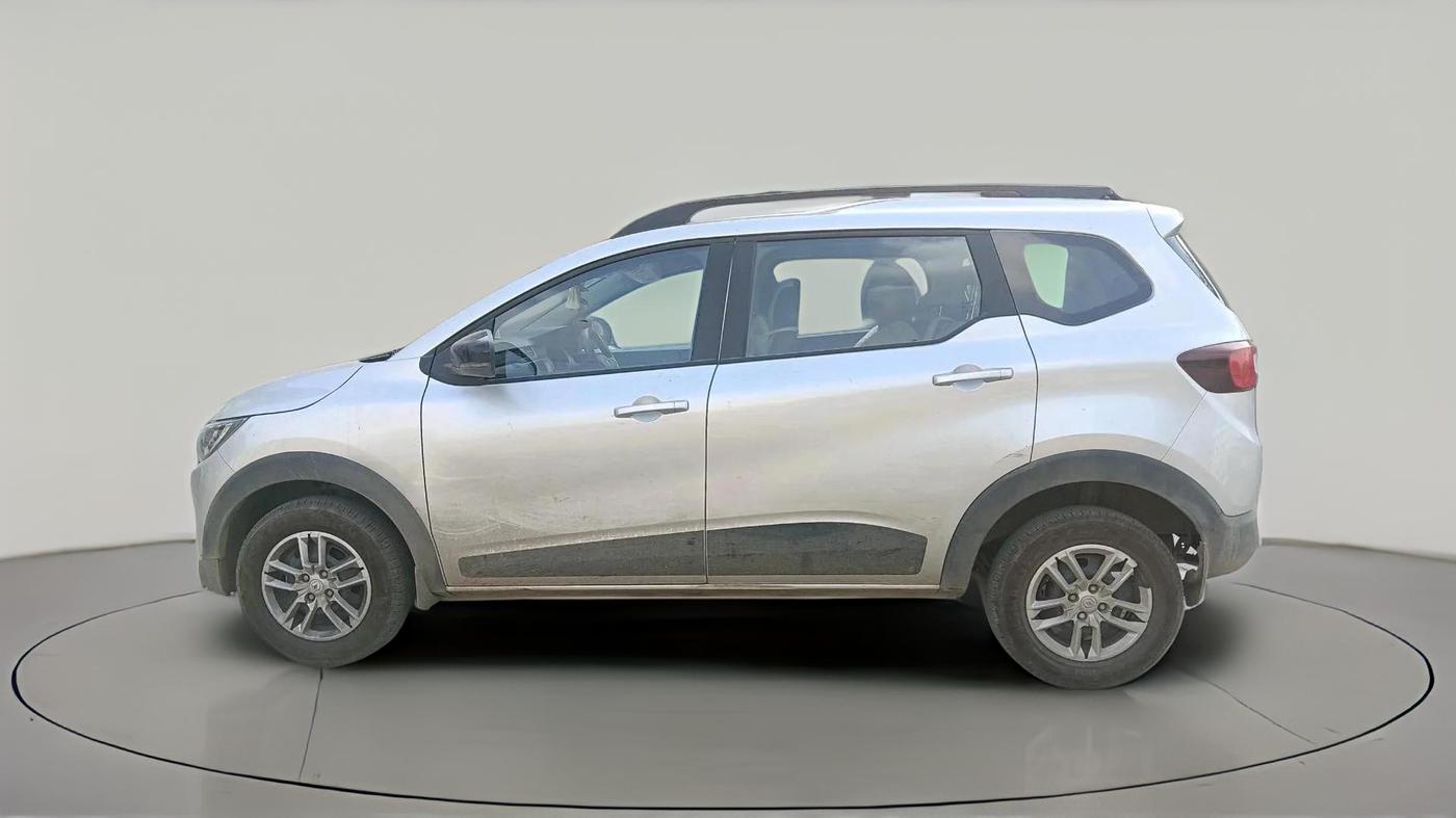 2024 Renault TRIBER RXT, Petrol, Manual, 8,124 km, exterior