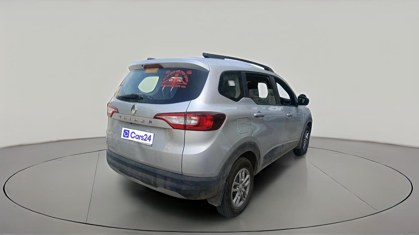 2024 Renault TRIBER RXT, Petrol, Manual, 8,124 km, exterior