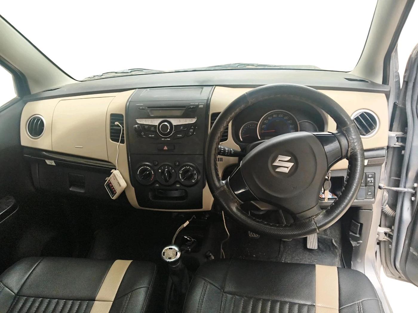 2018 Maruti Wagon R 1.0 VXI, Petrol, Manual, 31,409 km, interior