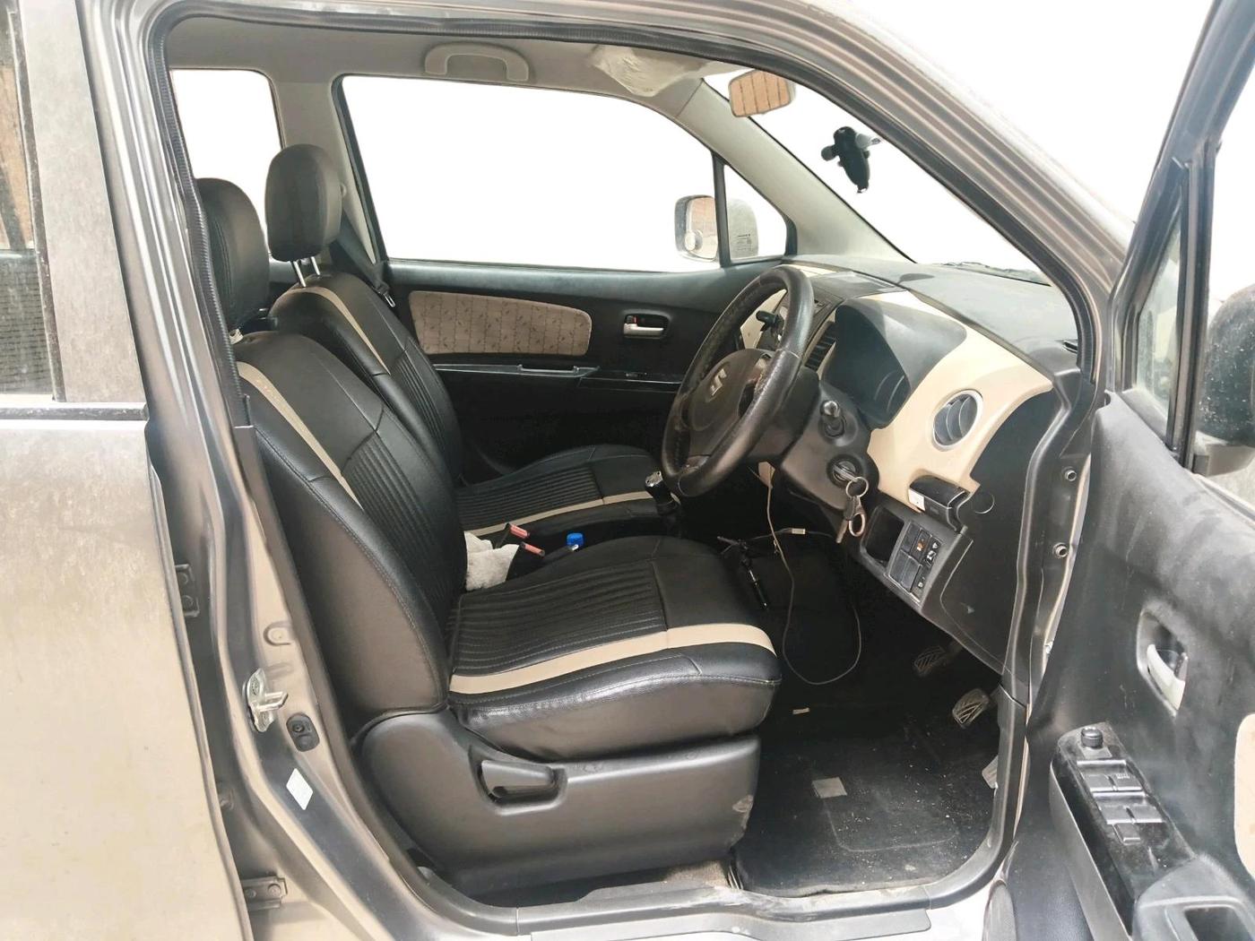 2018 Maruti Wagon R 1.0 VXI, Petrol, Manual, 31,409 km, interior