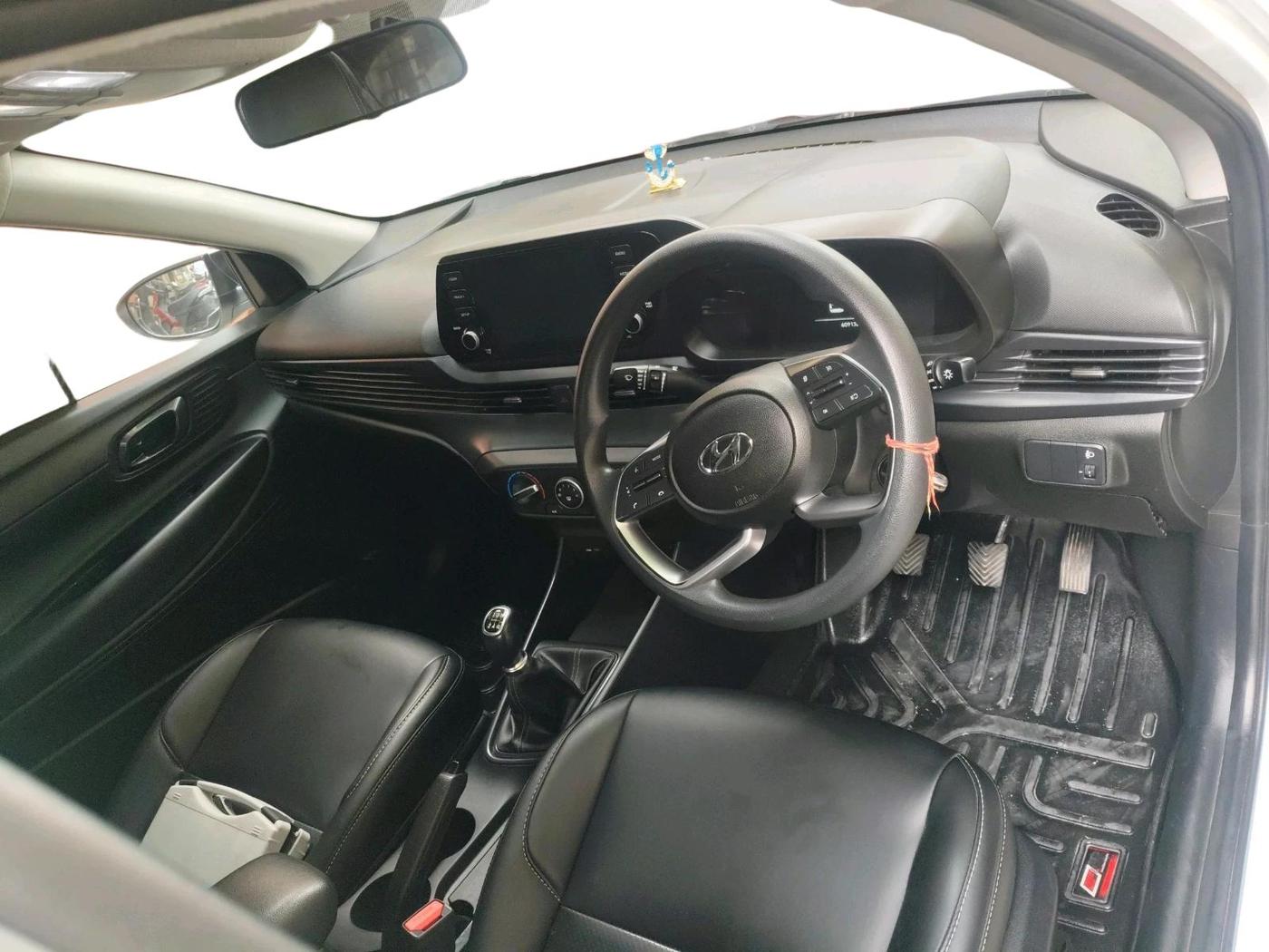 2023 Hyundai NEW I20 SPORTZ 1.2 MT, Petrol, Manual, 60,913 km, interior