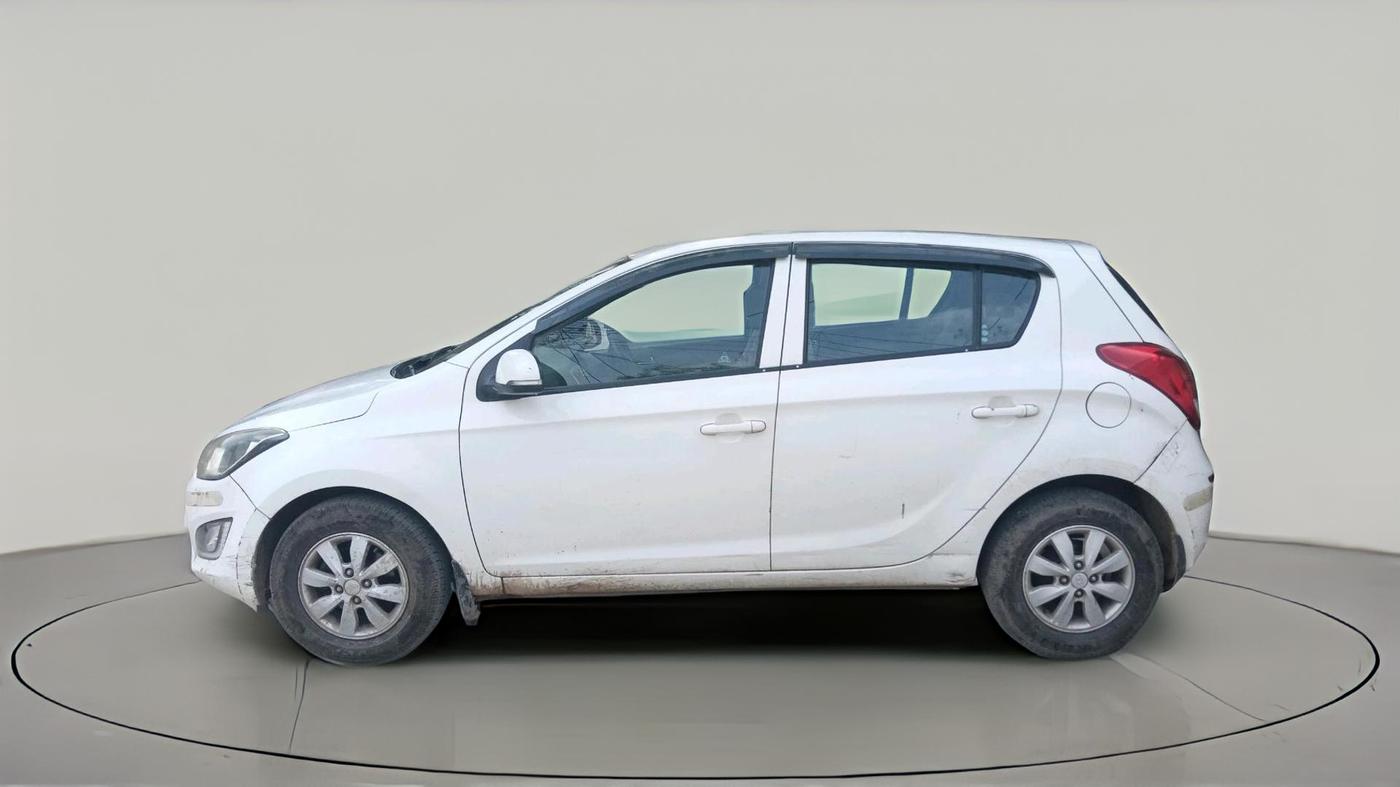 2013 Hyundai i20 SPORTZ 1.2, Petrol, Manual, 69,122 km, exterior