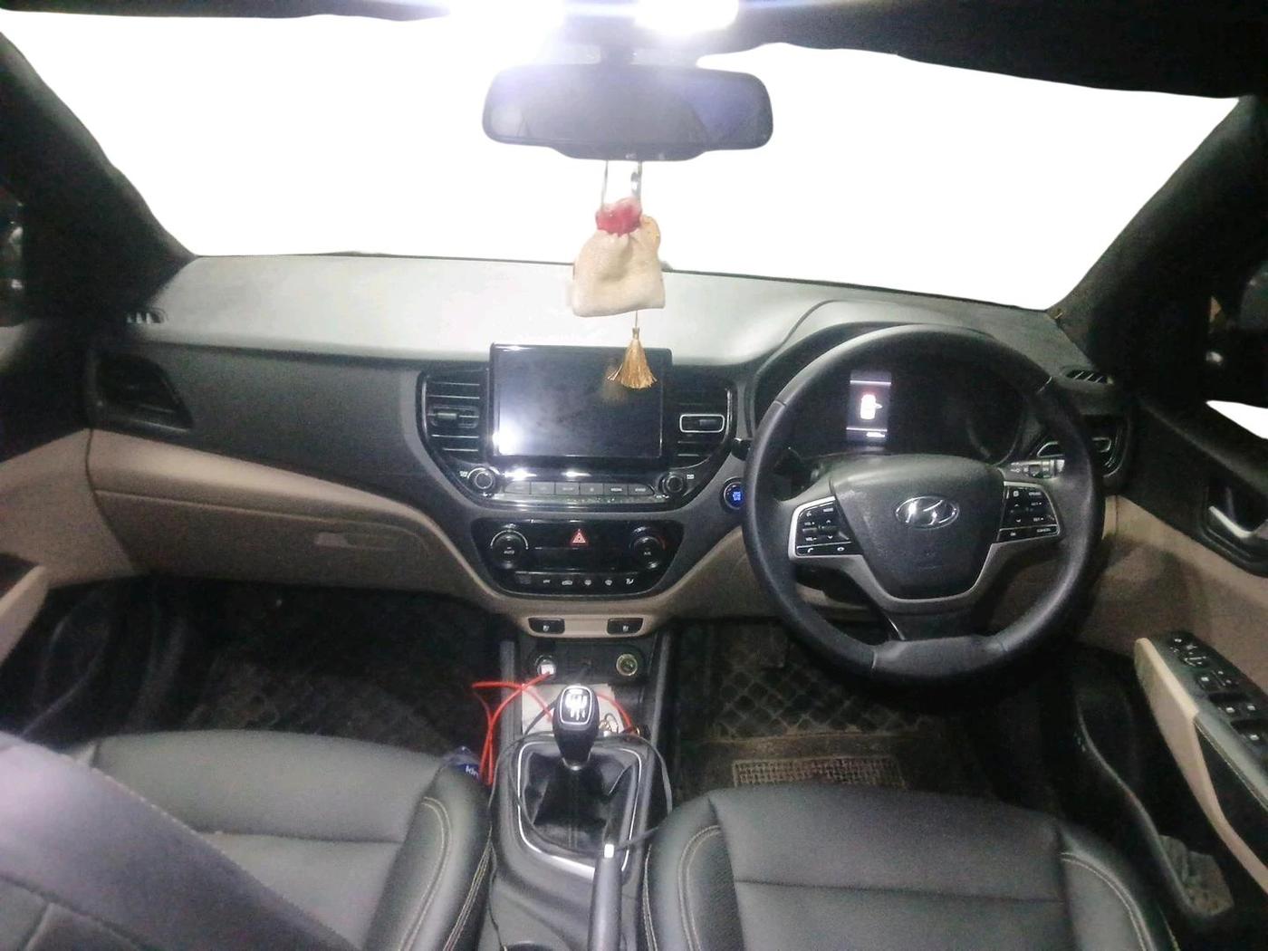 2020 Hyundai Verna SX (O)1.5 VTVT, Petrol, Manual, 40,384 km, interior