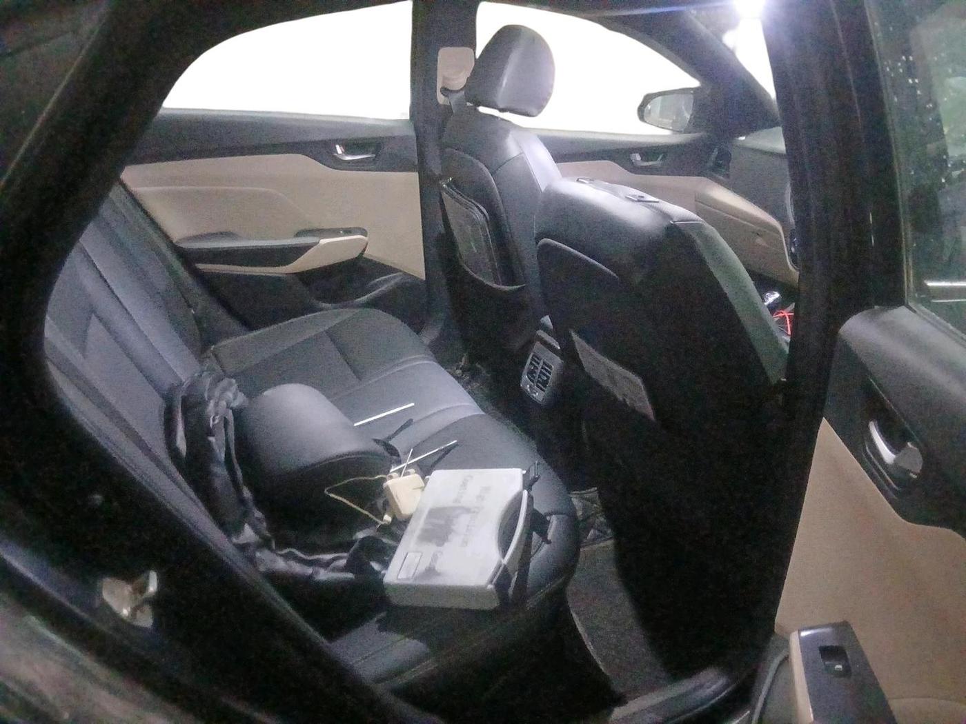 2020 Hyundai Verna SX (O)1.5 VTVT, Petrol, Manual, 40,384 km, interior