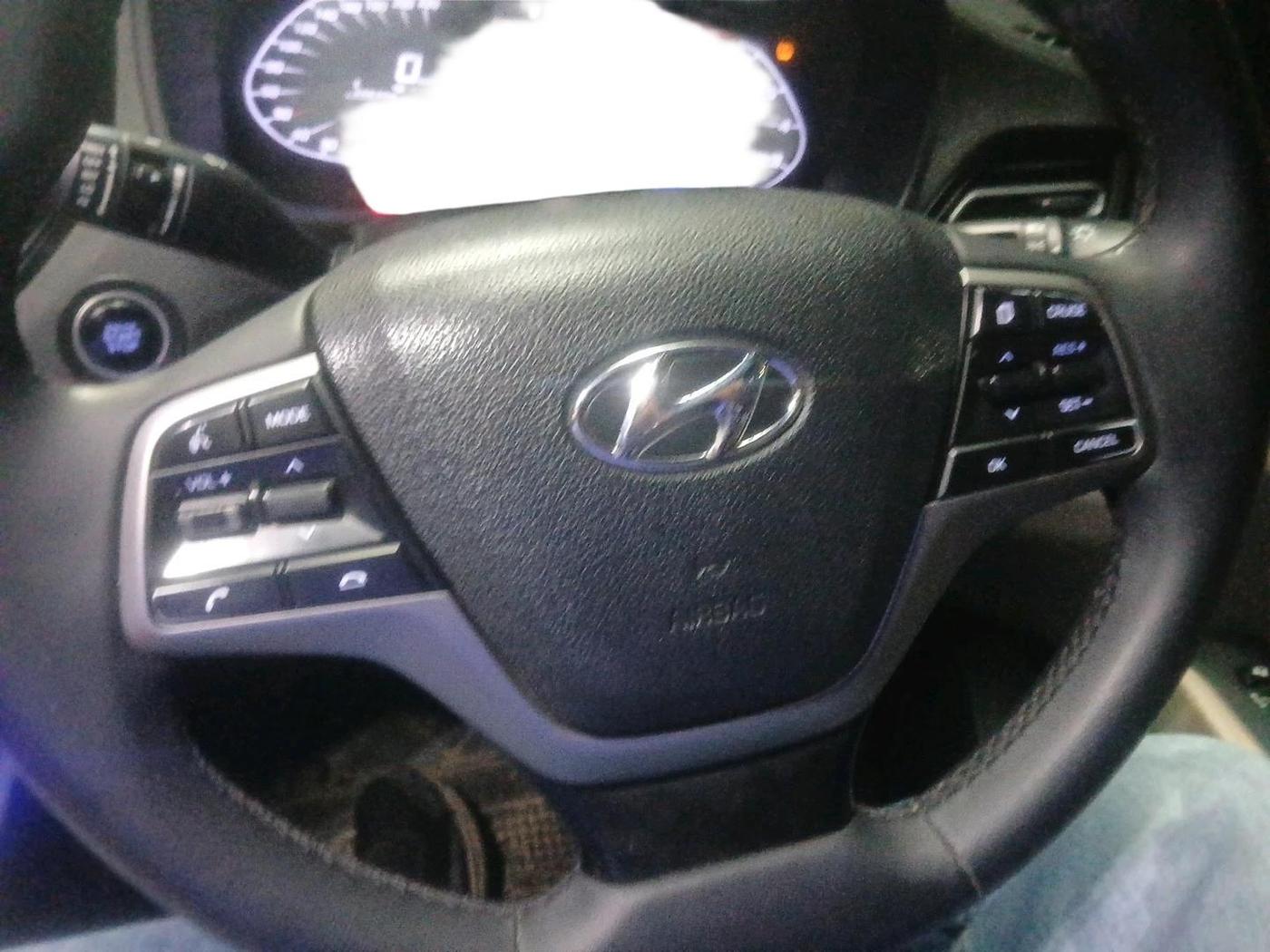 2020 Hyundai Verna SX (O)1.5 VTVT, Petrol, Manual, 40,384 km, interior